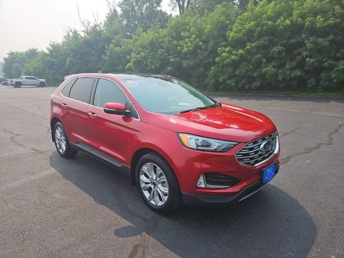 Used 2021 Ford Edge Titanium w/ Class II Trailer Tow Package AWD/4WD image 9