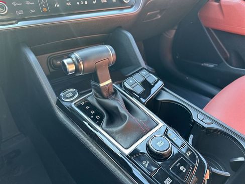 Used 2023 Kia Sportage SX image 40