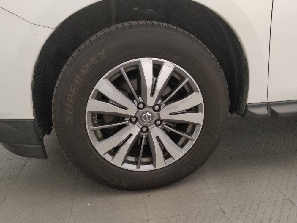 Used 2017 Nissan Pathfinder SV AWD/4WD image 31
