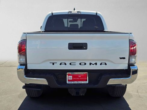 Used 2023 Toyota Tacoma TRD Off-Road AWD/4WD image 4