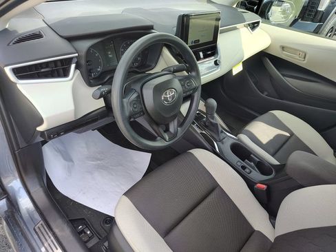 Used 2025 Toyota Corolla LE FWD image 10