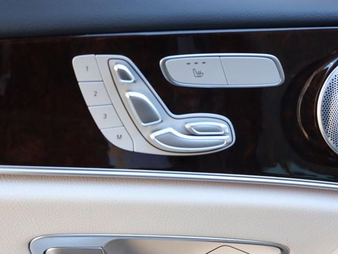 Used 2022 Mercedes-Benz E 450 4MATIC Sedan image 10