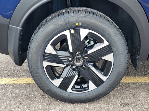 New 2026 Nissan Kicks SV image 5