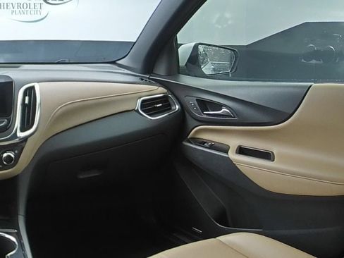 Used 2023 Chevrolet Equinox Premier FWD image 15