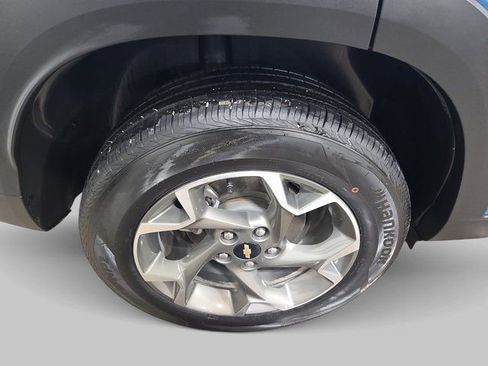New 2026 Chevrolet Trax LT w/ Sunroof Package image 33