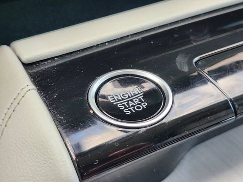 Used 2025 Lincoln Navigator Reserve AWD/4WD image 27