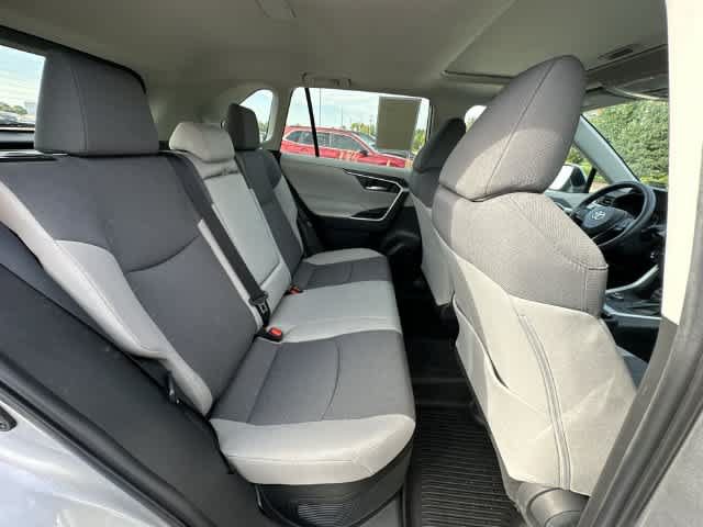 Used 2022 Toyota RAV4 XLE w/ Convenience Package AWD/4WD image 24