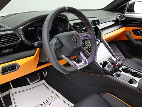 Used 2024 Lamborghini Urus S image 30