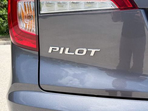 Used 2019 Honda Pilot EX-L image 11