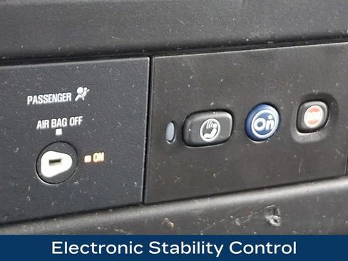 Used 2024 GMC Savana 2500 w/ Driver Convenience Package image 17