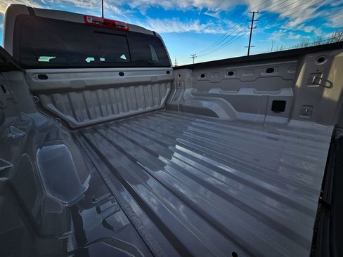 New 2026 GMC Canyon Elevation w/ Convenience Package image 6