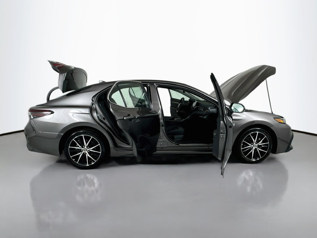 Used 2023 Toyota Camry SE w/ Convenience Package FWD image 27