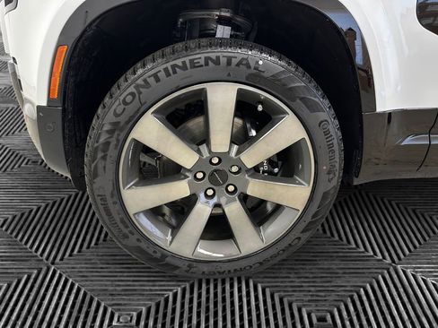 New 2026 Land Rover Defender 110 V8 AWD/4WD image 14