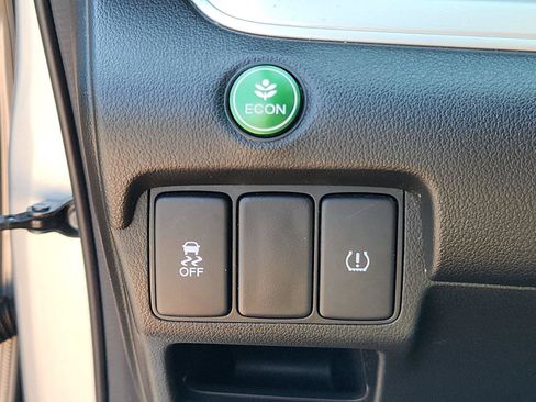 Used 2016 Honda CR-V SE image 17