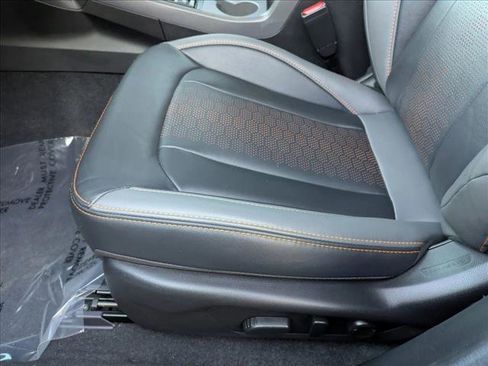 Certified 2025 Subaru Crosstrek 2.5i Limited w/ Crosstrek Mirror Package image 11