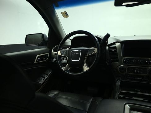 Used 2018 GMC Yukon Denali w/ Denali Ultimate Package AWD/4WD image 40