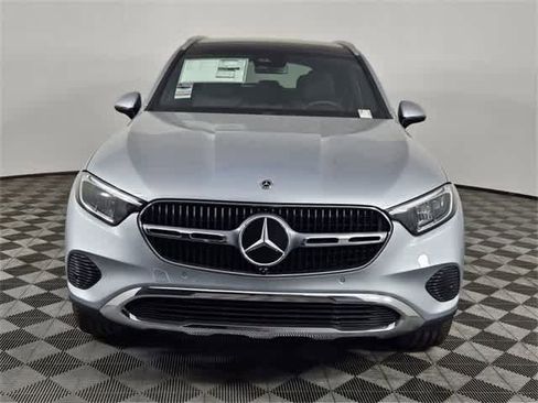 Certified 2025 Mercedes-Benz GLC 300 4MATIC image 8