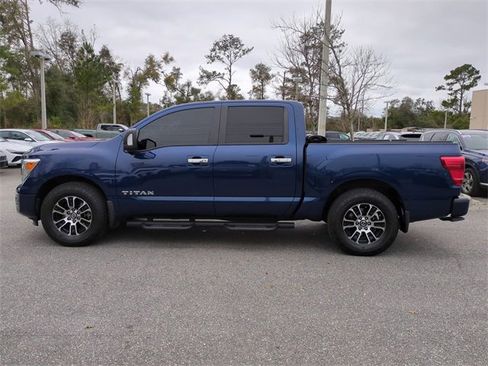 Used 2021 Nissan Titan SV w/ SV Convenience Package image 8