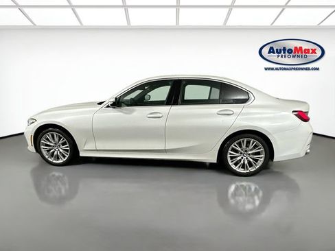 Used 2024 BMW 330i xDrive Sedan w/ Convenience Package image 9