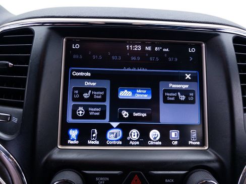 Used 2016 Jeep Grand Cherokee Limited AWD/4WD image 4