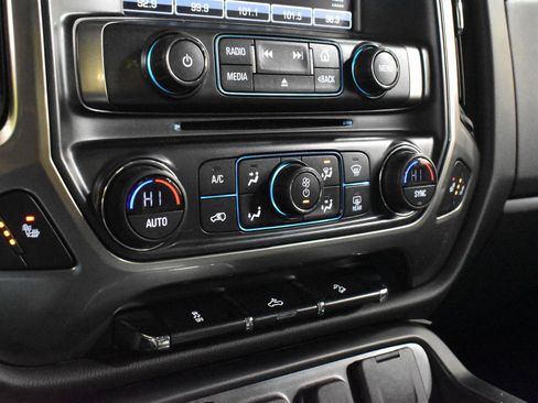 Used 2018 Chevrolet Silverado 1500 LT w/ All Star Edition image 18