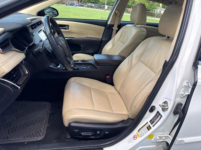 Used 2017 Toyota Avalon Limited w/ Carpet Mat Package FWD image 13