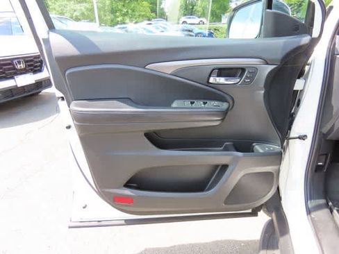 Used 2019 Honda Pilot EX-L image 17