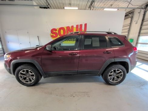 Used 2020 Jeep Cherokee Trailhawk w/ Cold Weather Group image 2