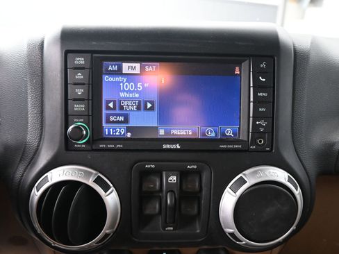 Used 2012 Jeep Wrangler Unlimited Sahara w/ Dual Top Group image 12