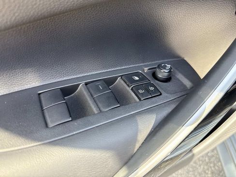 Used 2022 Toyota Corolla XLE image 22