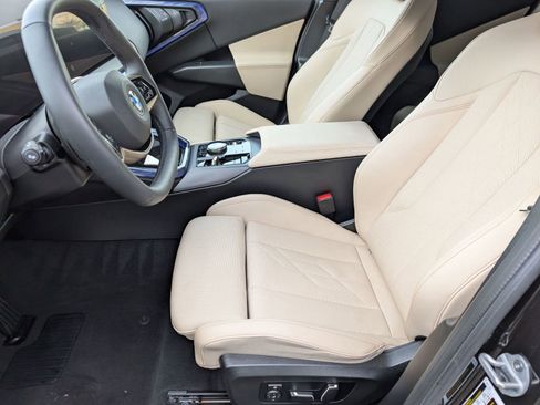 Used 2025 BMW X3 xDrive30i image 5