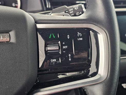 Used 2023 Land Rover Range Rover Evoque R-Dynamic SE image 24