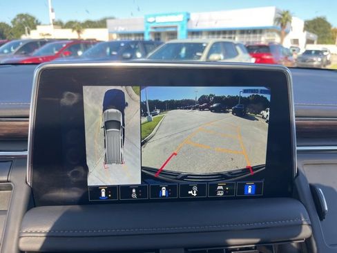 Used 2023 Chevrolet Tahoe Z71 w/ Z71 Off-Road Package image 26