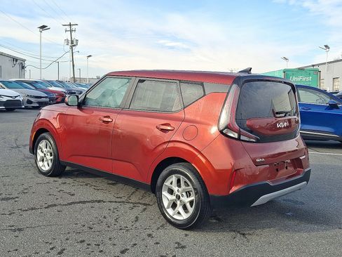 Used 2023 Kia Soul LX w/ LX Technology Package image 6