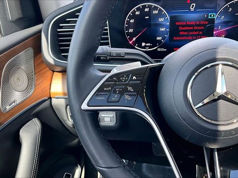 Used 2025 Mercedes-Benz GLE 350 4MATIC image 23