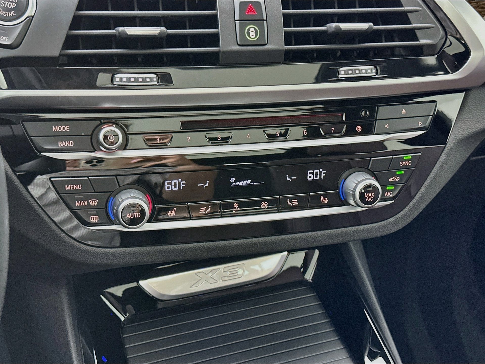 Used 2019 BMW X3 sDrive30i w/ Premium Package RWD image 17