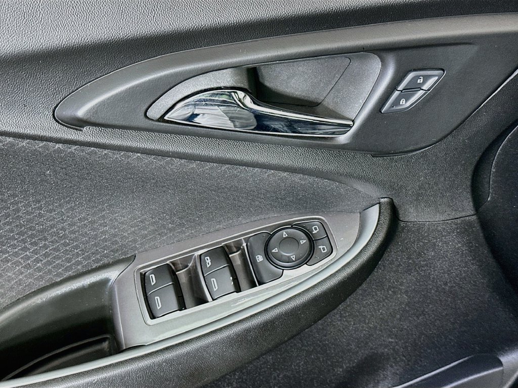 Used 2024 Chevrolet Malibu LT FWD image 24