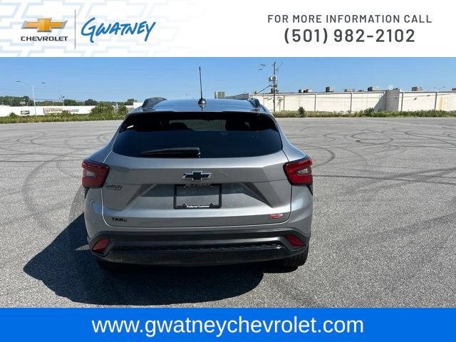 Used 2024 Chevrolet Trax RS w/ Sunroof Package FWD image 6