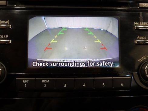 Used 2015 Nissan Rogue S image 20