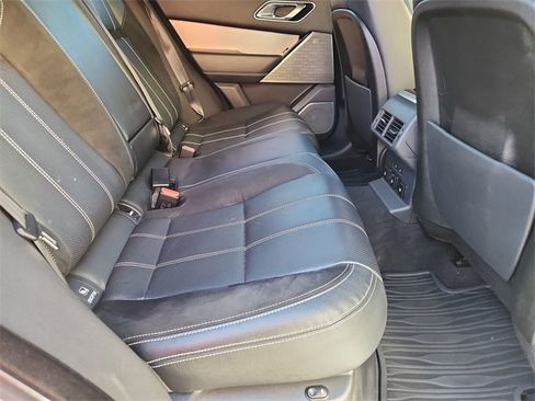 Used 2018 Land Rover Range Rover Velar R-Dynamic SE image 28