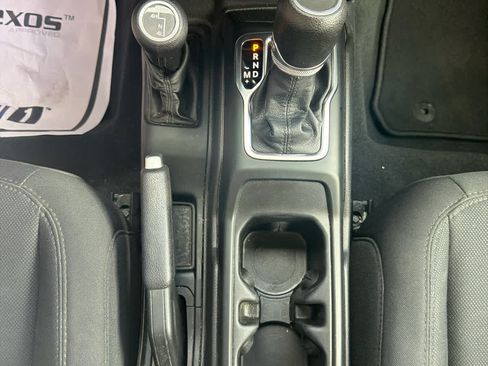 Used 2022 Jeep Gladiator Sport AWD/4WD image 17