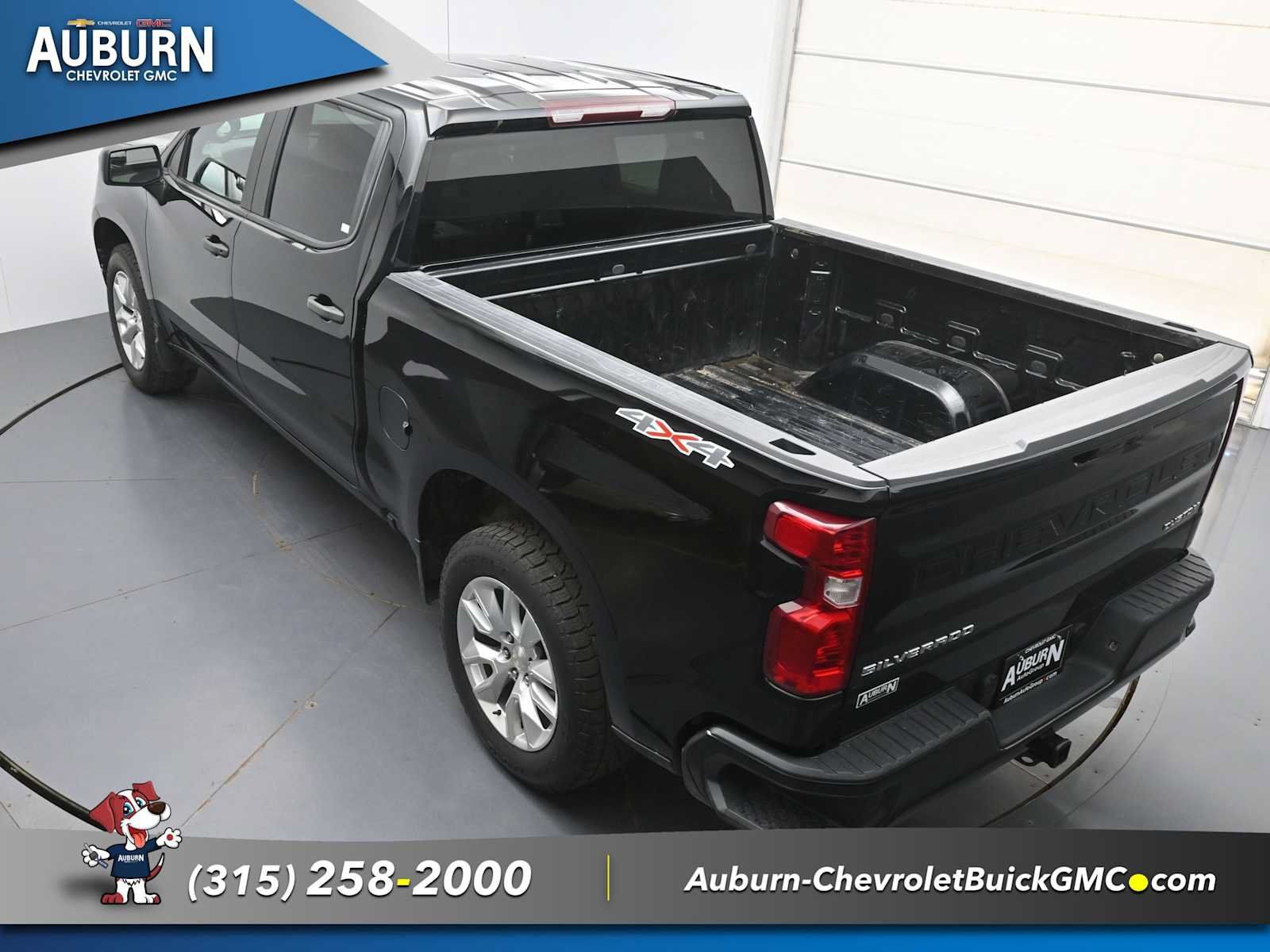Used 2023 Chevrolet Silverado 1500 Custom AWD/4WD image 30