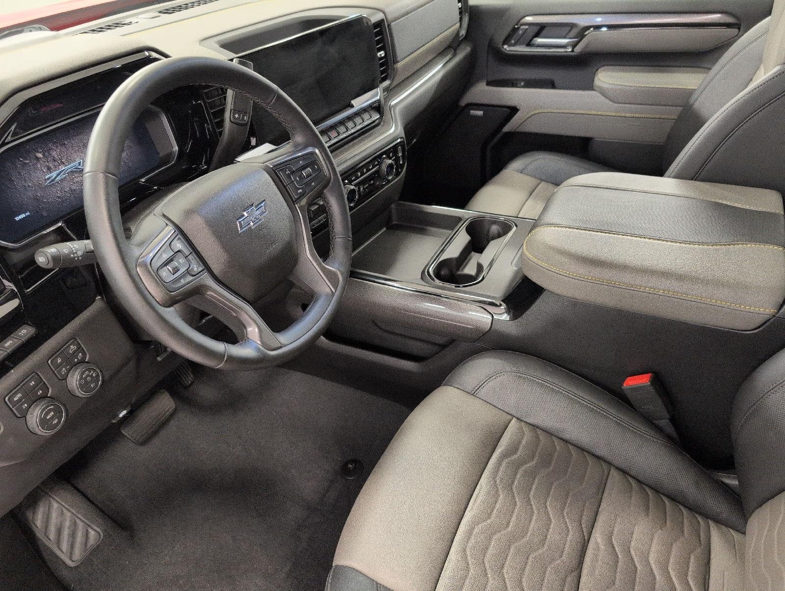 Used 2026 Chevrolet Silverado 2500 ZR2 AWD/4WD image 9
