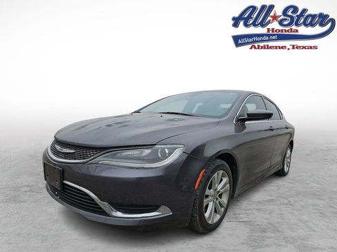 Used 2015 Chrysler 200 Limited image 1