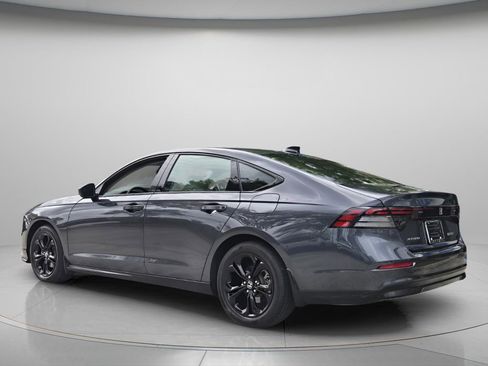 Used 2025 Honda Accord SE image 8