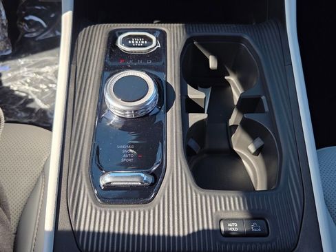 New 2026 Jeep Cherokee Limited image 19