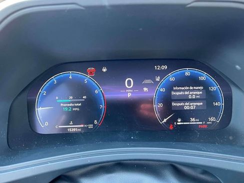 Certified 2025 Toyota Grand Highlander Platinum image 29