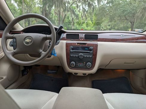 Used 2008 Chevrolet Impala LT FWD image 9