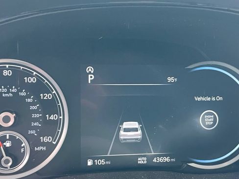 Used 2022 Genesis GV70 2.5T w/ Select Package AWD/4WD image 5