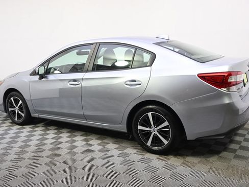 Used 2019 Subaru Impreza 2.0i Premium w/ Eyesight & BSD/Rcta & SRF AWD/4WD image 3